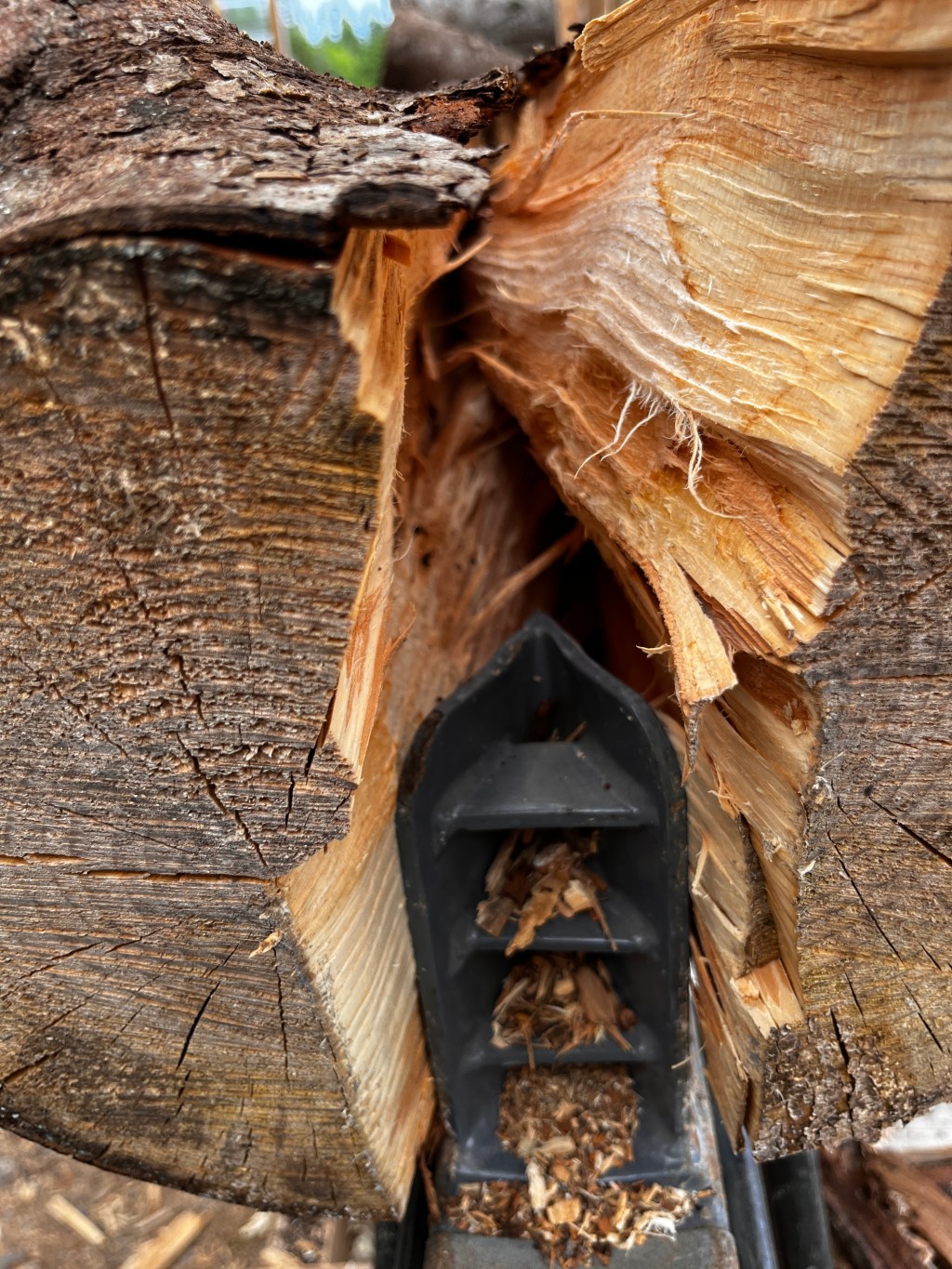 Splitting wood